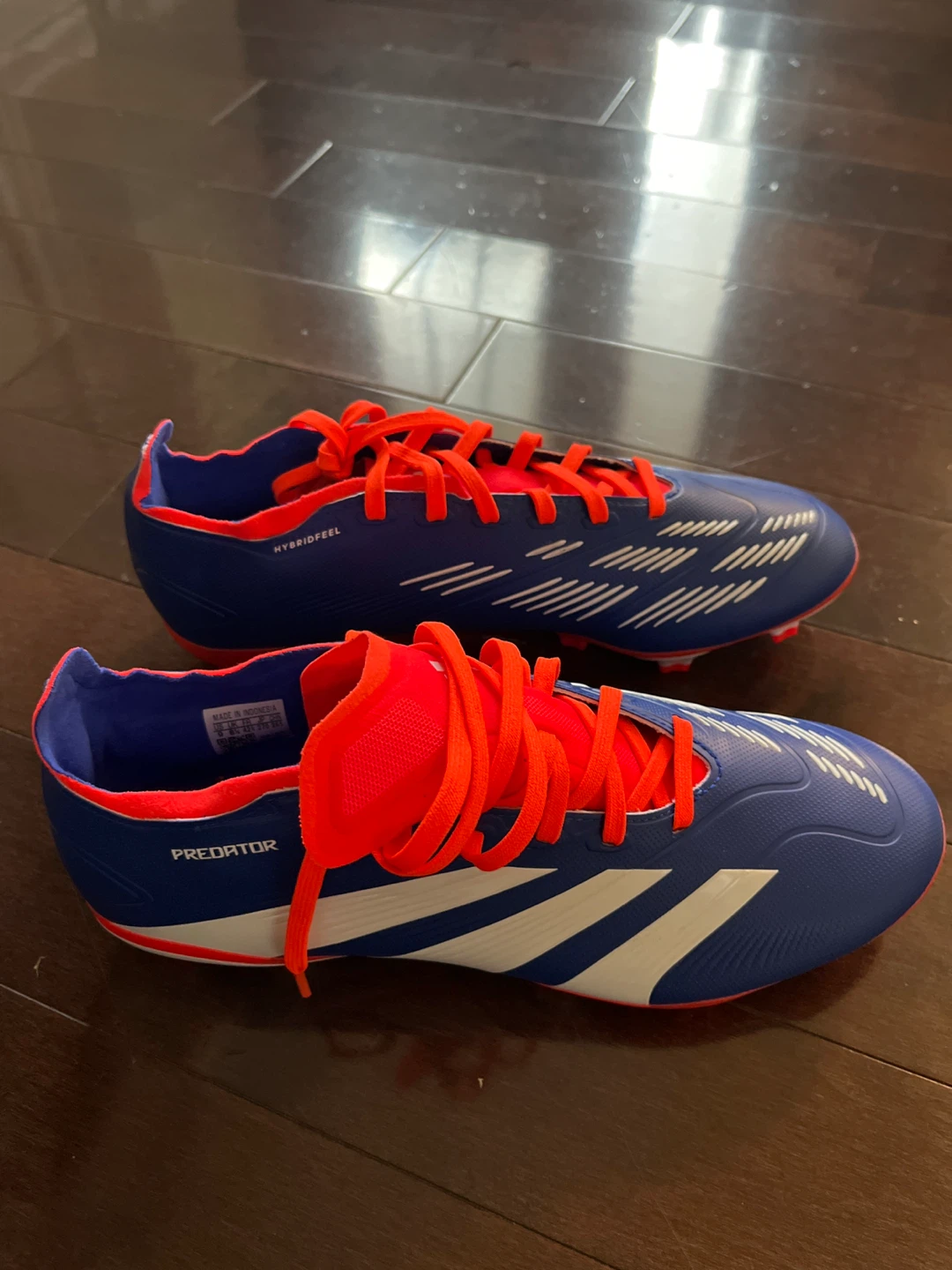 Adidas Predator Soccer Cleats Size 9 (42) - photo 2