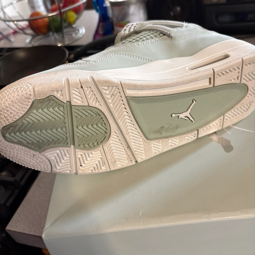 Jordan 4 Retro Seafoam Sail (Women's) US 11 - photo 2