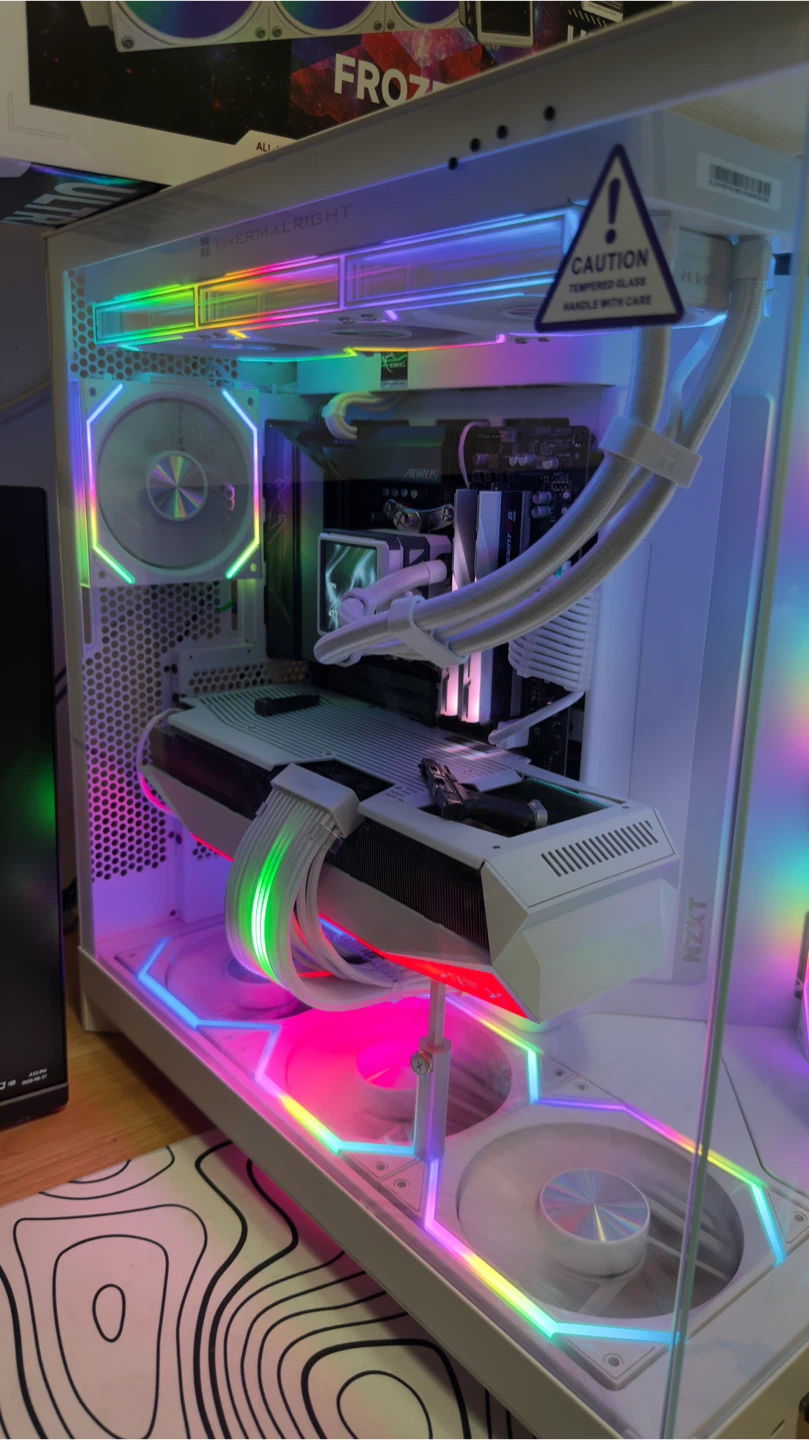 White Custom PC | Ryzen 9 9950X3D + XFX Mercury 9070 XT - photo 4