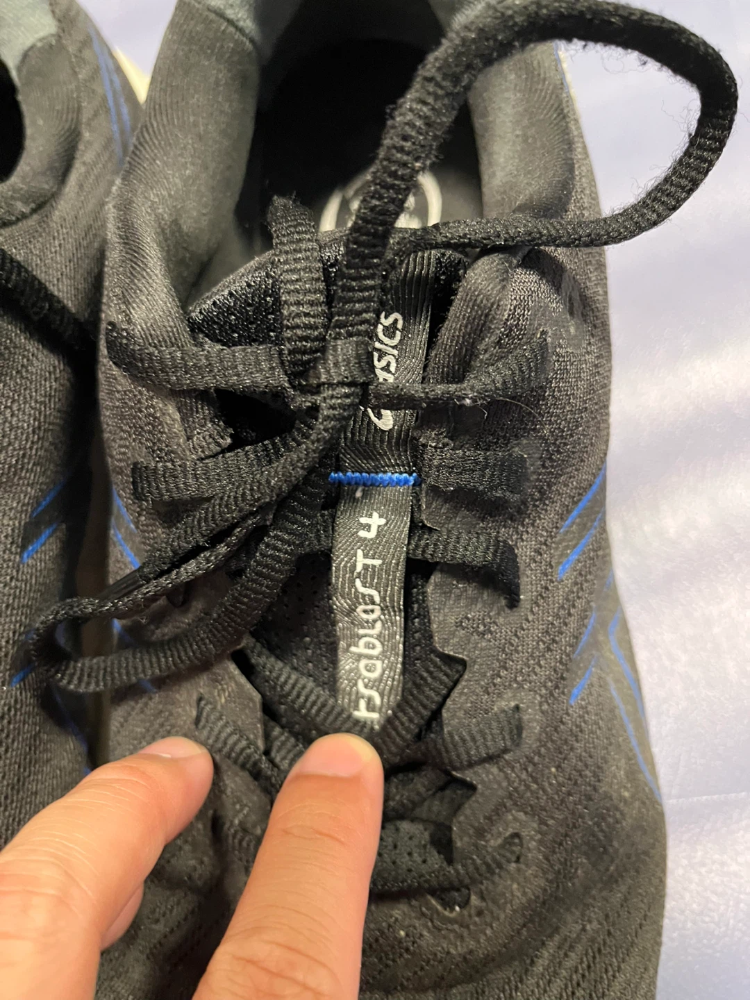 black ASICS Versablast 4 training shoe - photo 4