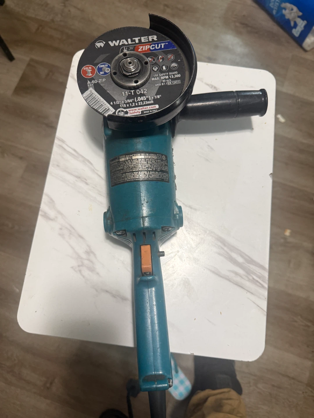 Makita 4 1/2" Angle Grinder