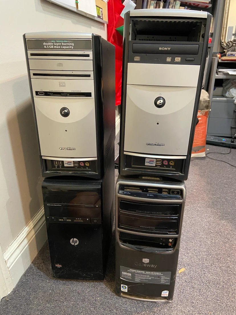 Bundle of 4 Desktop Computers - eMachines, HP, Gateway - photo 3