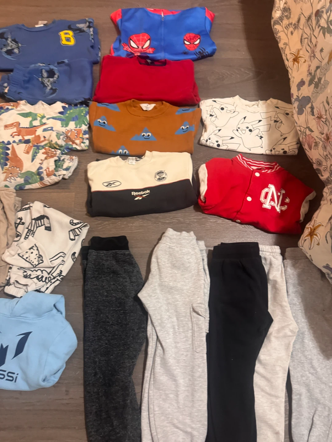 Boys 5/6T fall winter lot