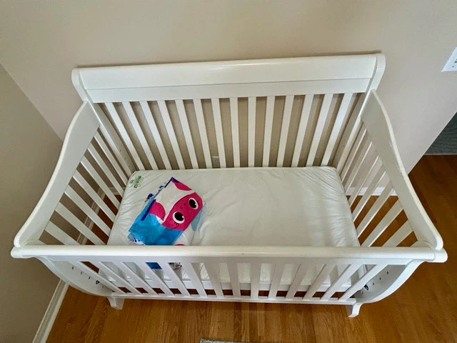 White Sleigh Crib - photo 2