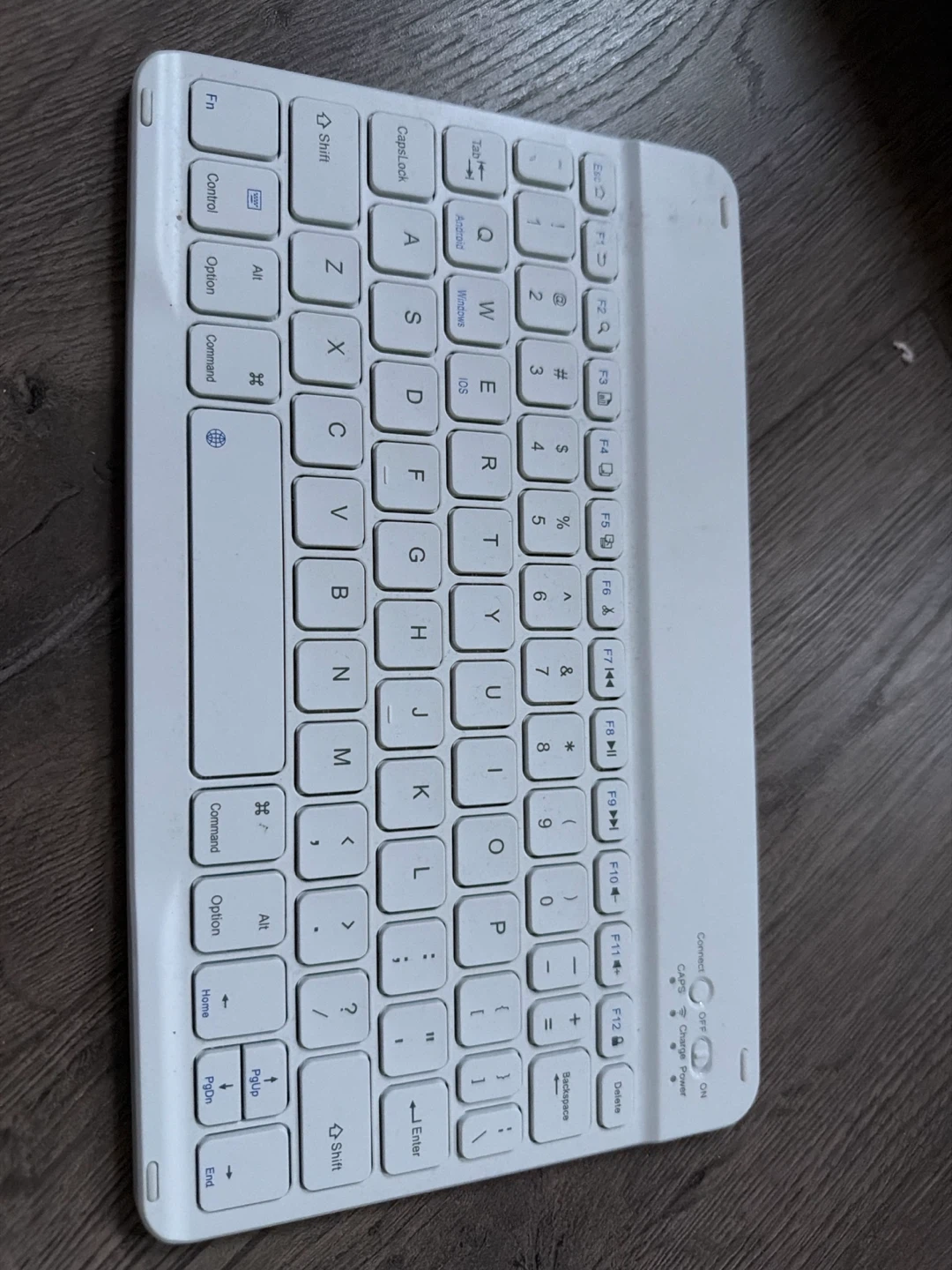 White Portable Bluetooth Keyboard