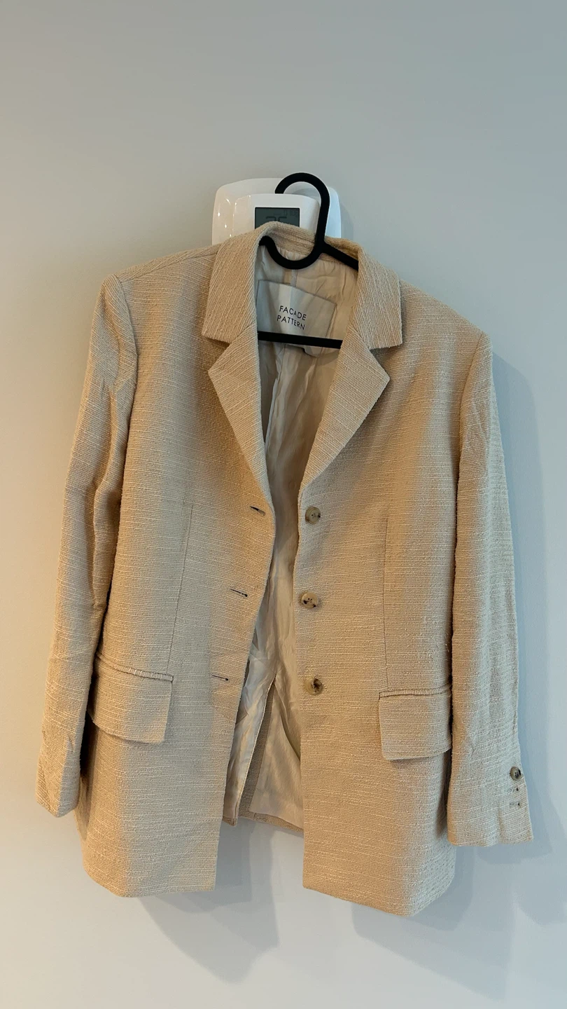 FACADE PATTERN Beige Textured Blazer