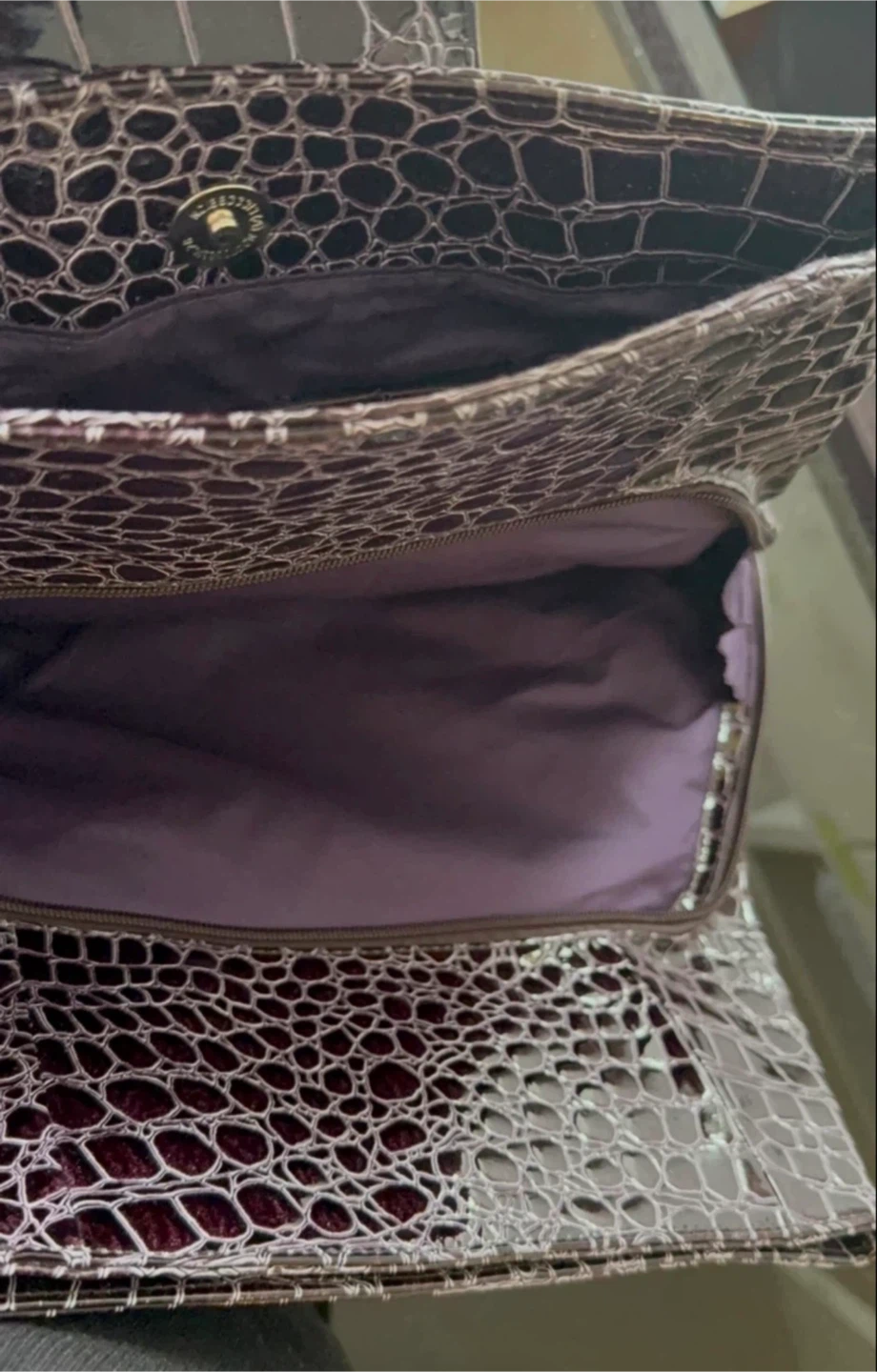 Faux Crocodile Handbag - photo 4