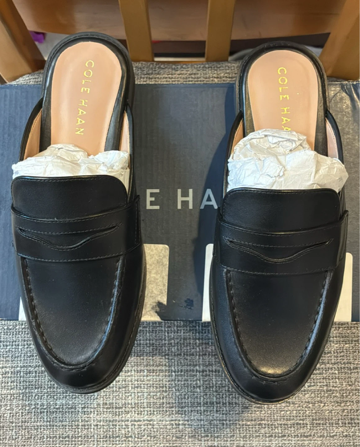 New in box Cole Haan Black Leather Stassi Mule Loafers size 5