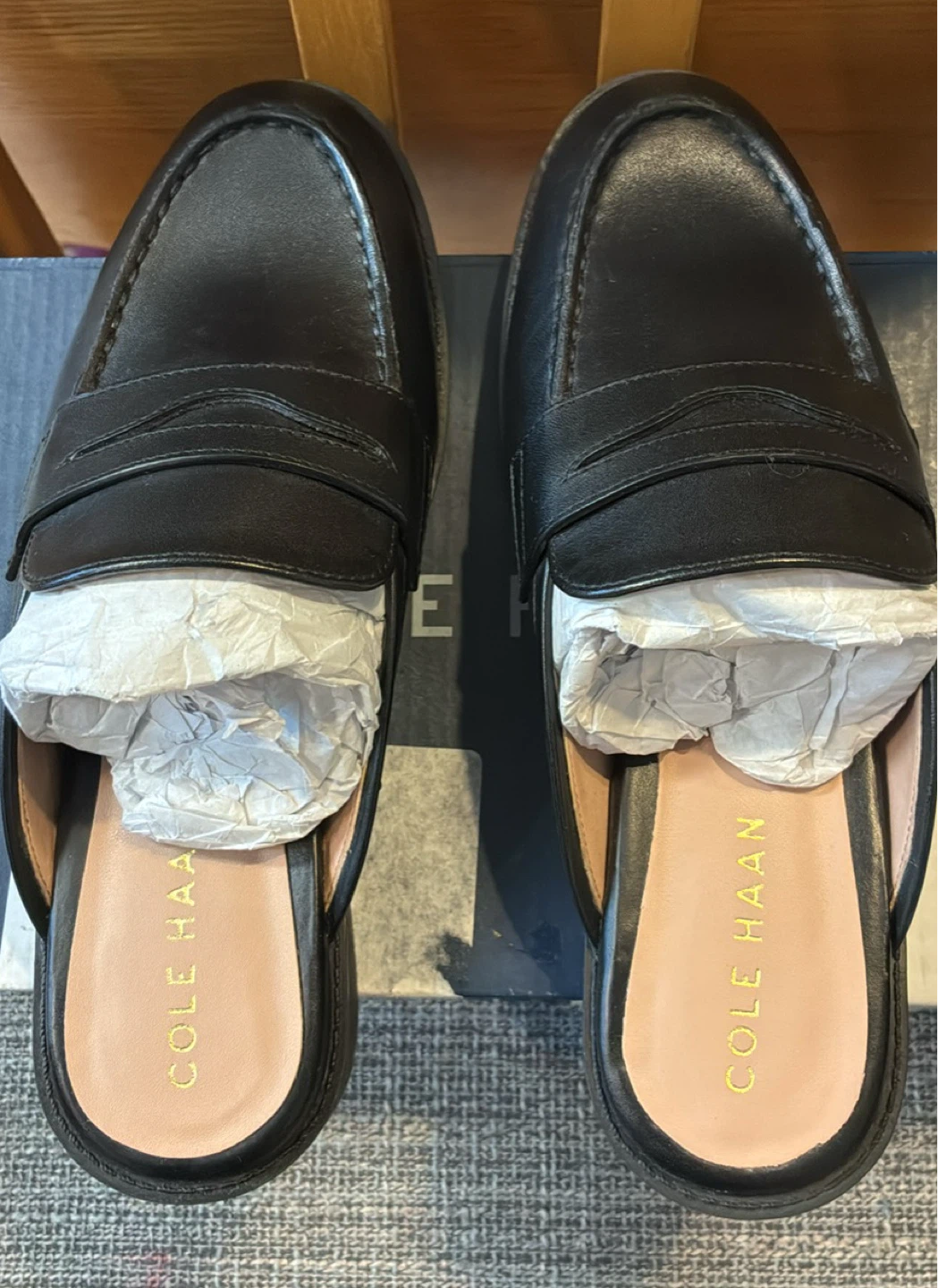 New in box Cole Haan Black Leather Stassi Mule Loafers size 5 - photo 5