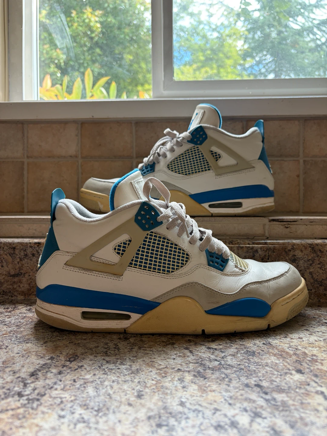 Air Jordan 4 Retro 'Shimmer' Sneakers