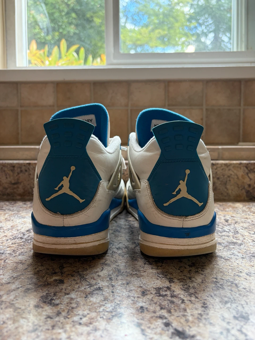 Air Jordan 4 Retro 'Shimmer' Sneakers - photo 2