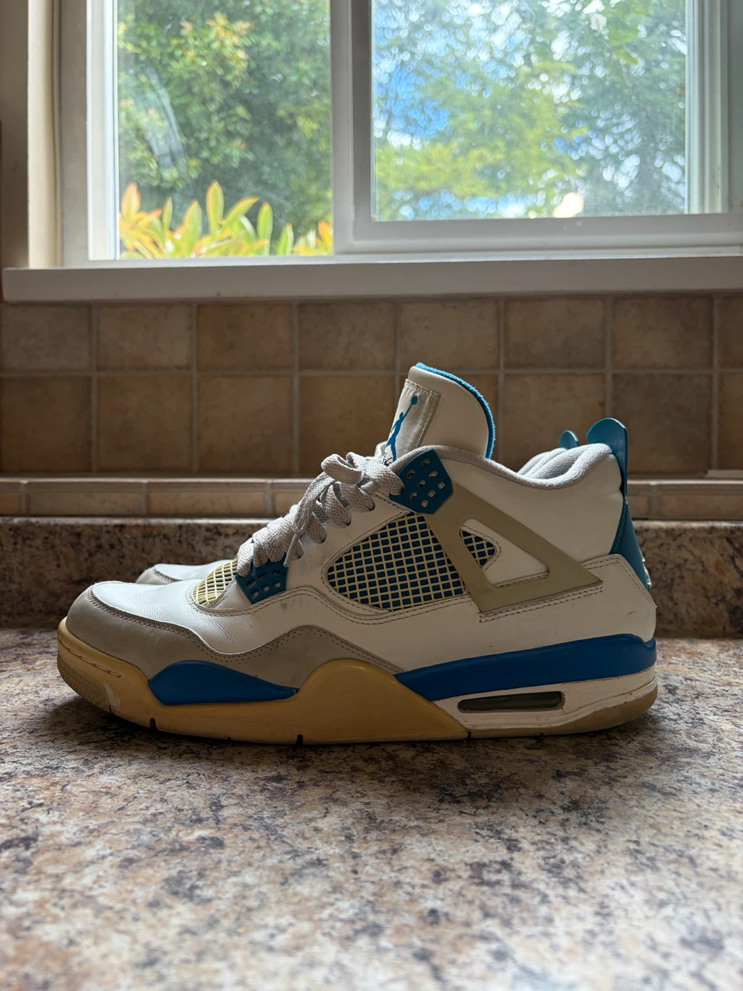 Air Jordan 4 Retro 'Shimmer' Sneakers - photo 3