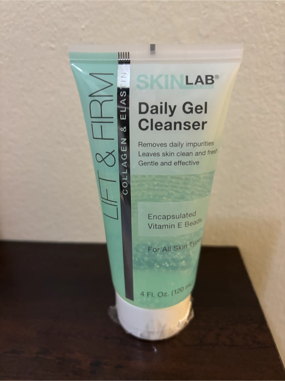 NEW-SKINLAB Daily Gel Cleanser with Vitamin E Beads