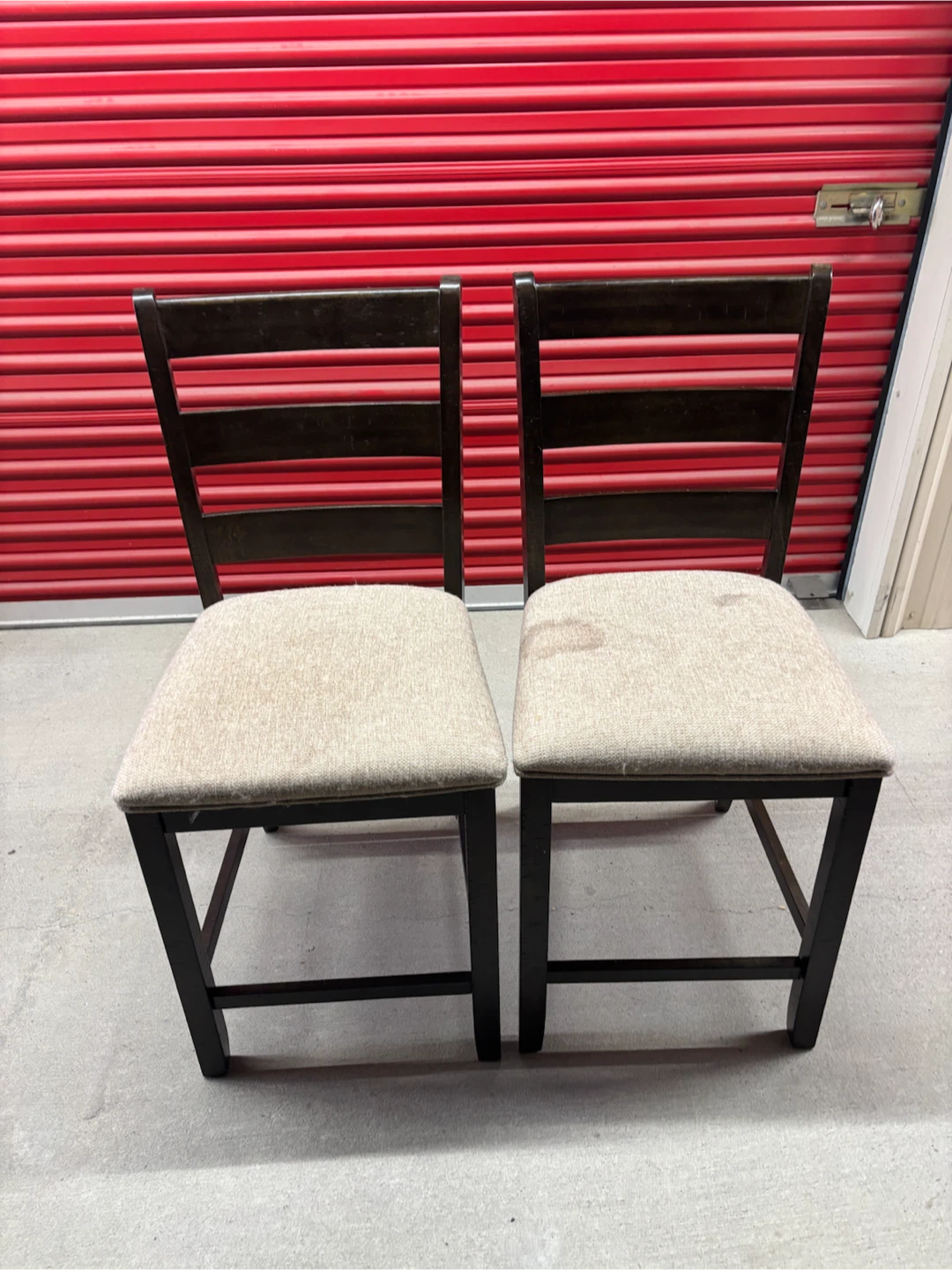 4 bar stools
