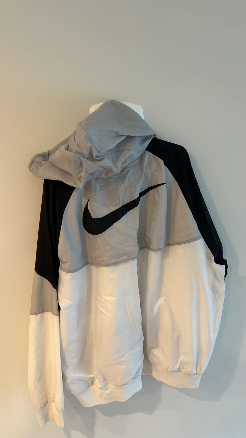 Nike Windbreaker Jacket XL - photo 3