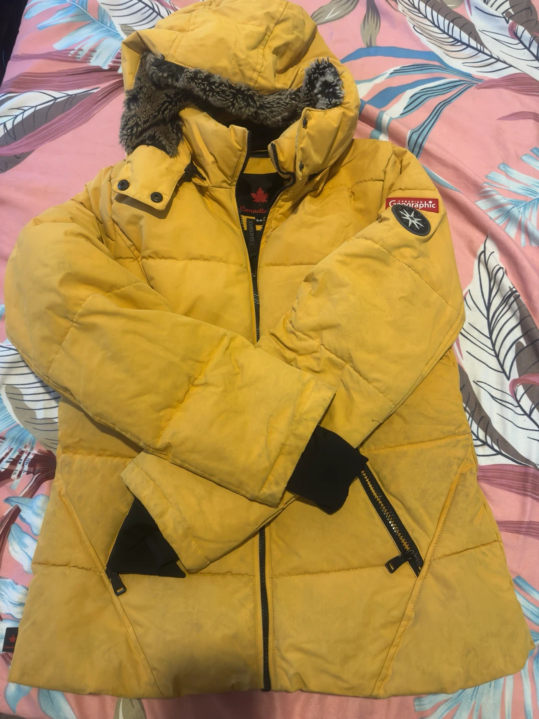 Canadian Graphic Yellow Puffer Jacket