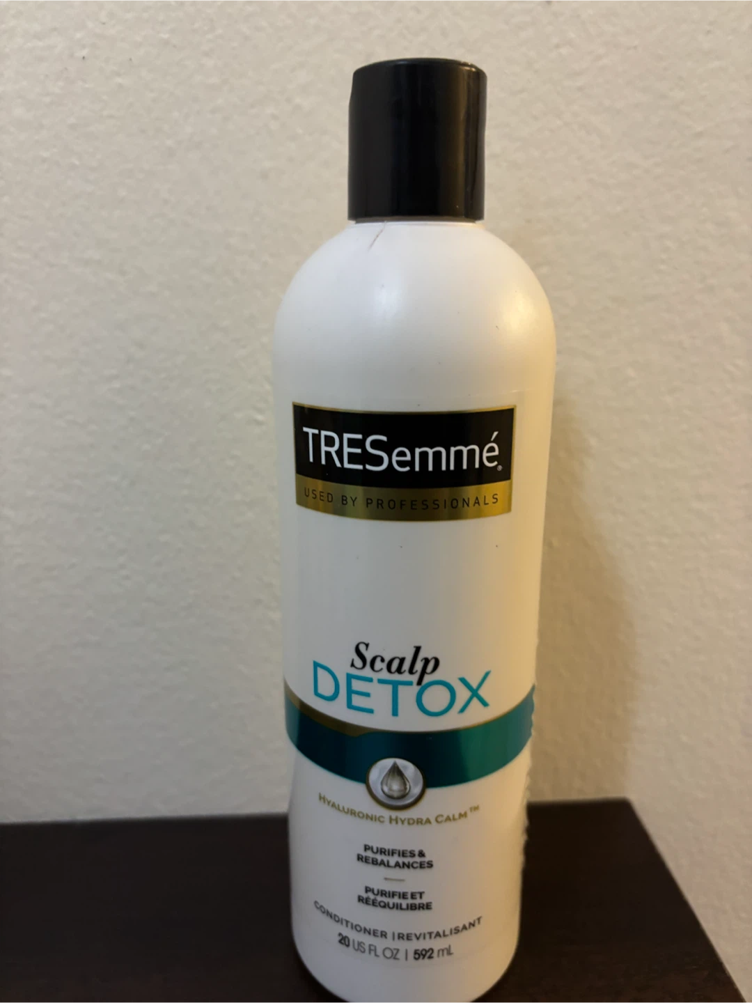 NEW-TRESemmé Scalp Detox Conditioner 20 oz