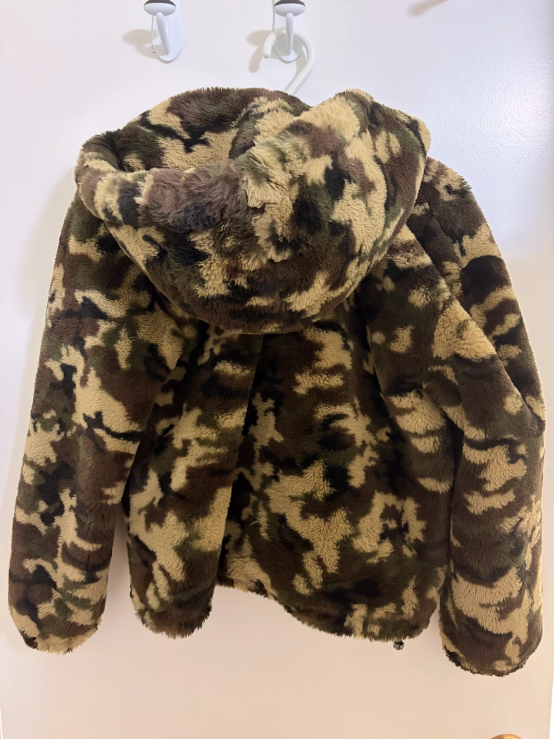 Bershka Camo Faux Fur Hooded Jacket - Size S - photo 4