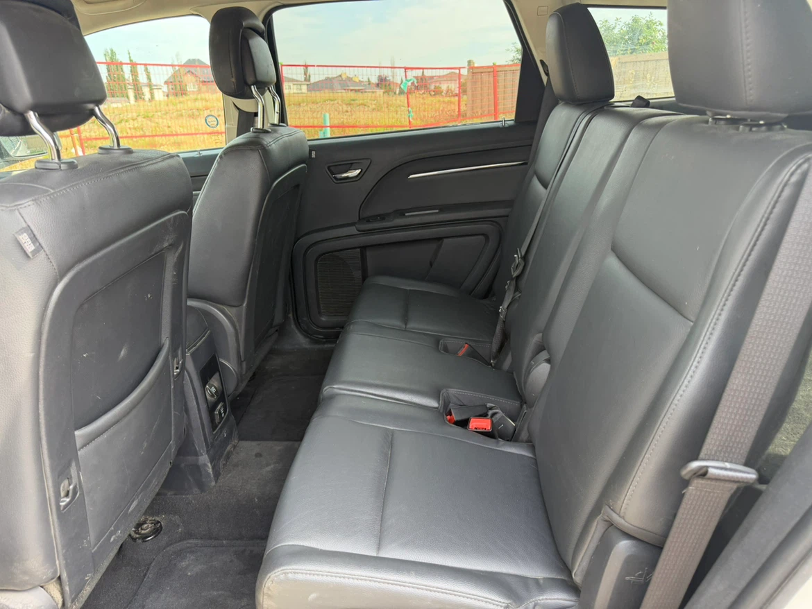 2010 Dodge Journey RT - photo 5