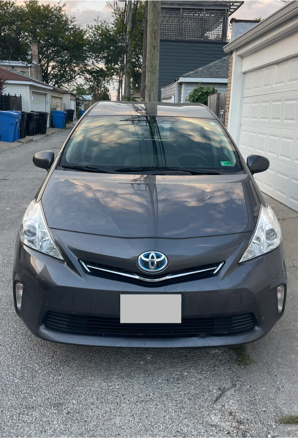 2013 Toyota Prius V Three - photo 2