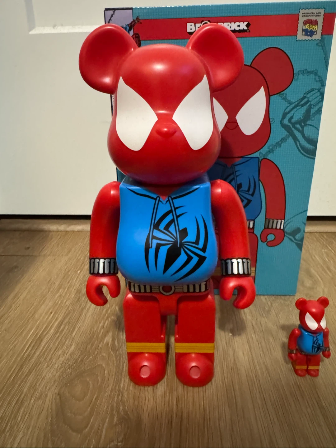 Bearbrick The Amazing Spider-Man 400% and 100% - photo 2