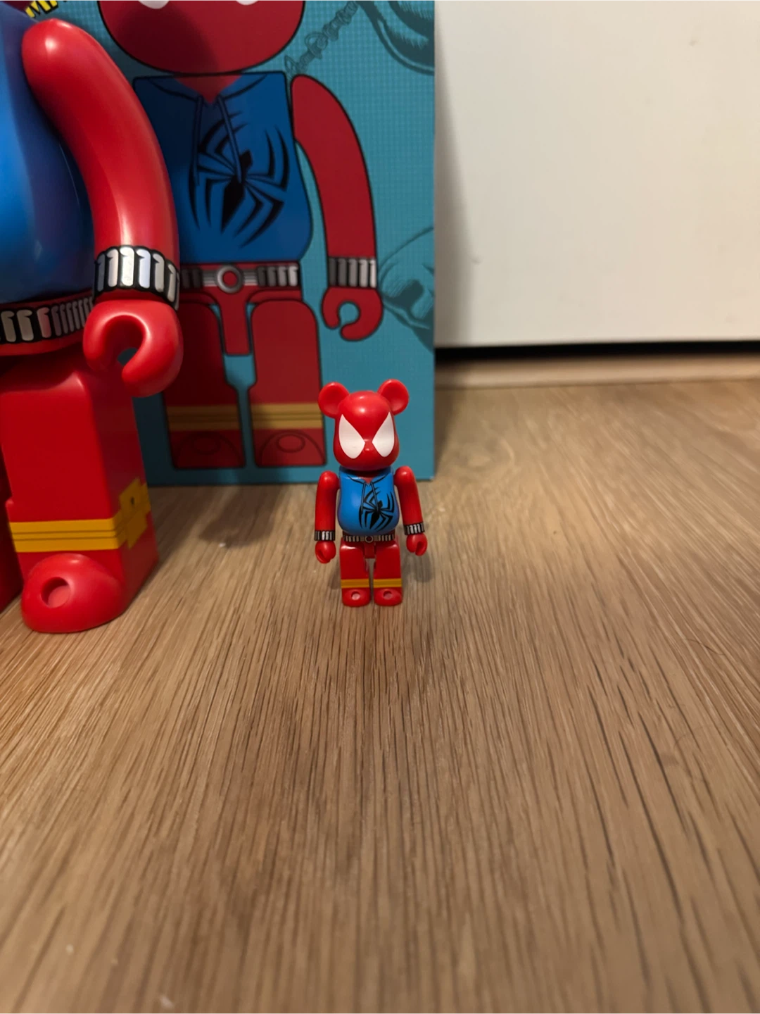 Bearbrick The Amazing Spider-Man 400% and 100% - photo 3