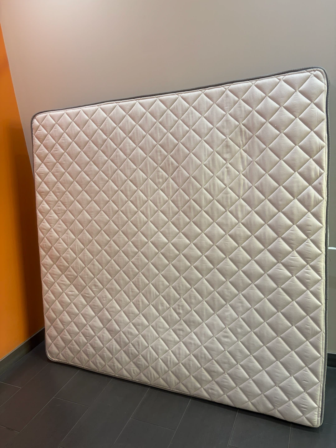 King mattress in good condition - photo 5