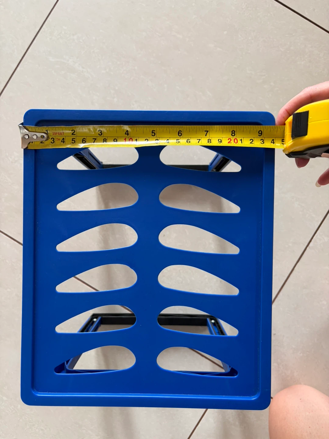 Adjustable Locker Shelf