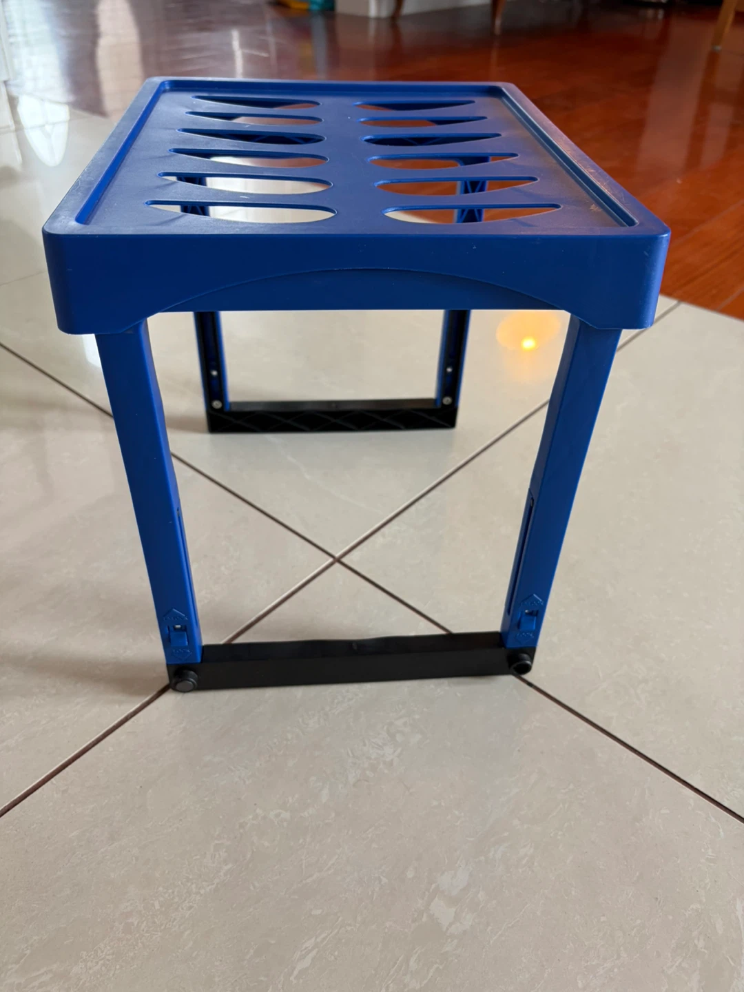 Adjustable Locker Shelf - photo 4