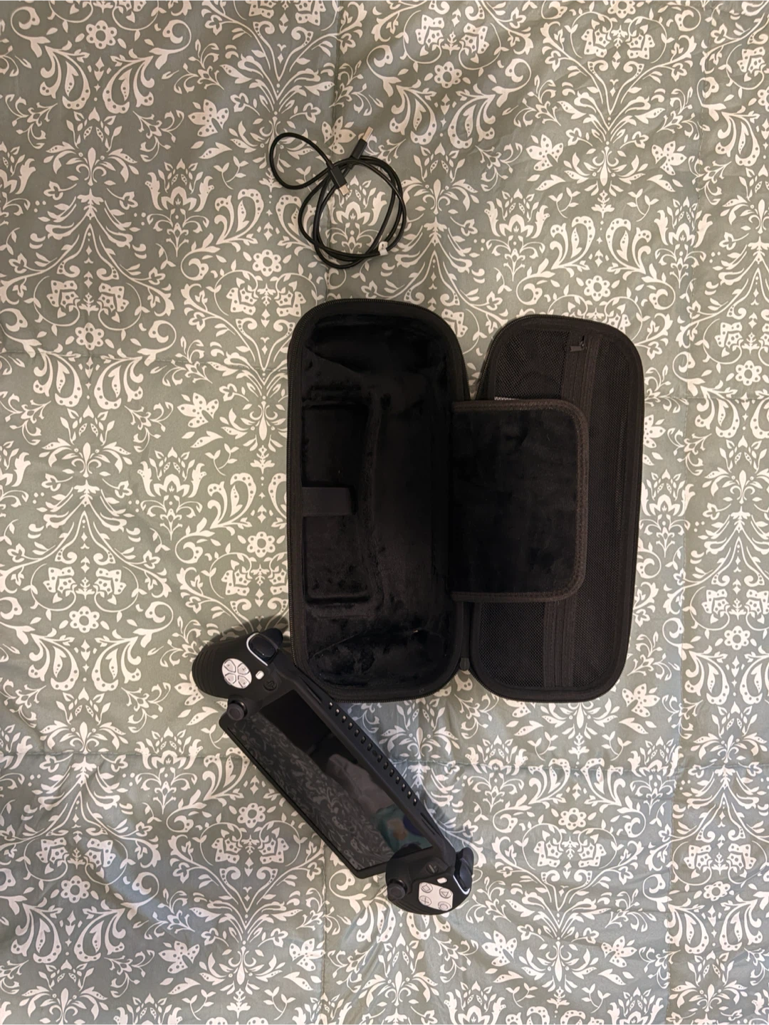 Portable Gaming Console with Case and Cable - photo 2