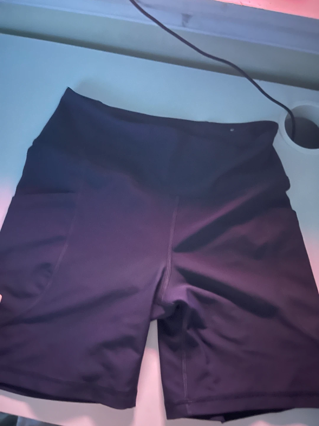 Old Navy Active Go-Dry High-Rise Bike Shorts - Size M