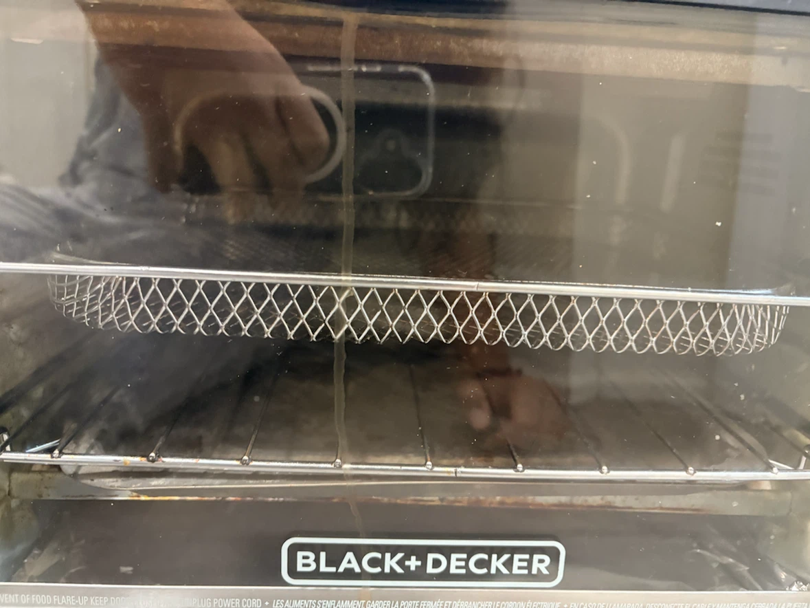 BLACK+DECKER air fryer - photo 4
