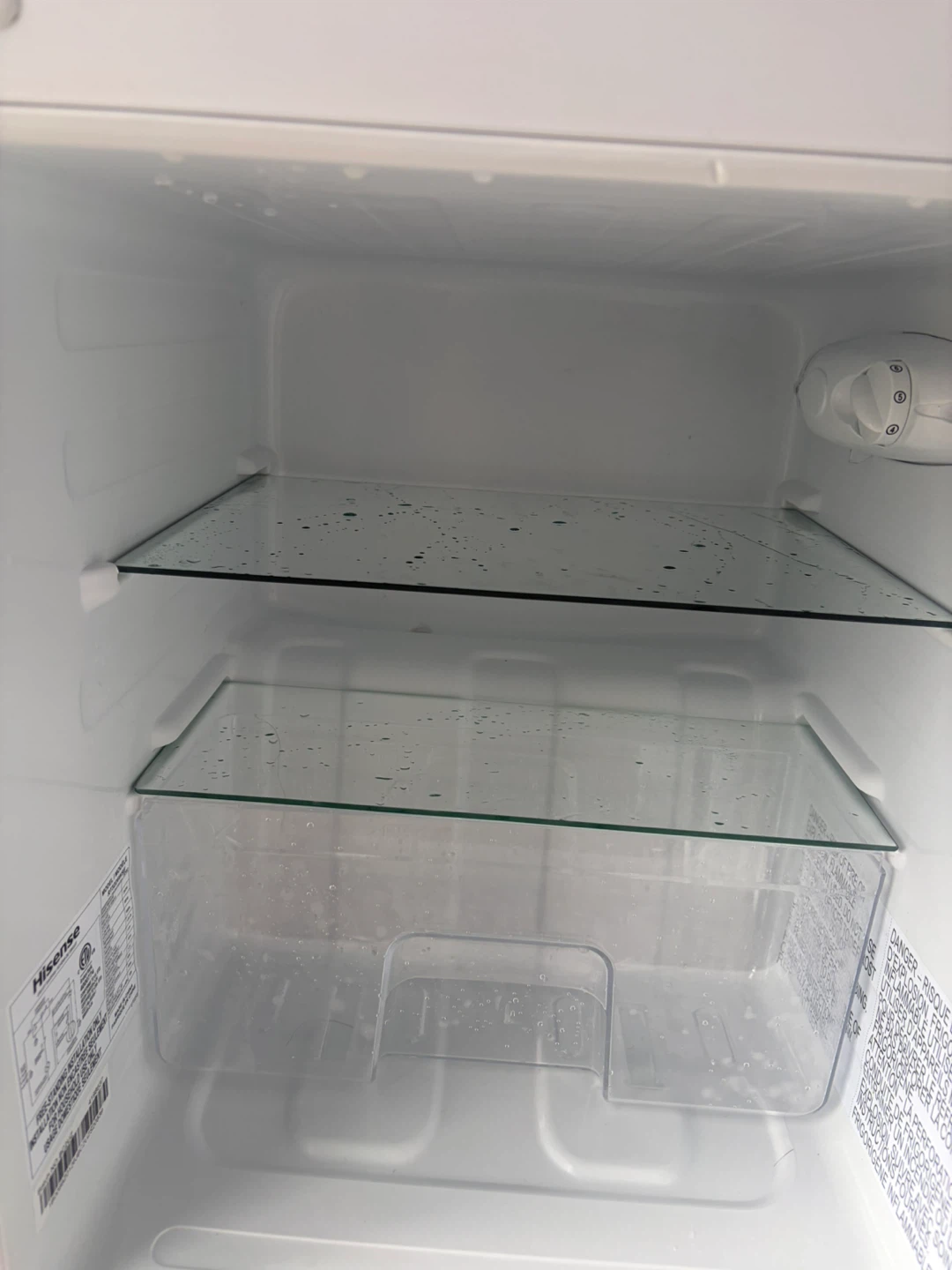 Hisense Mini Fridge - photo 3