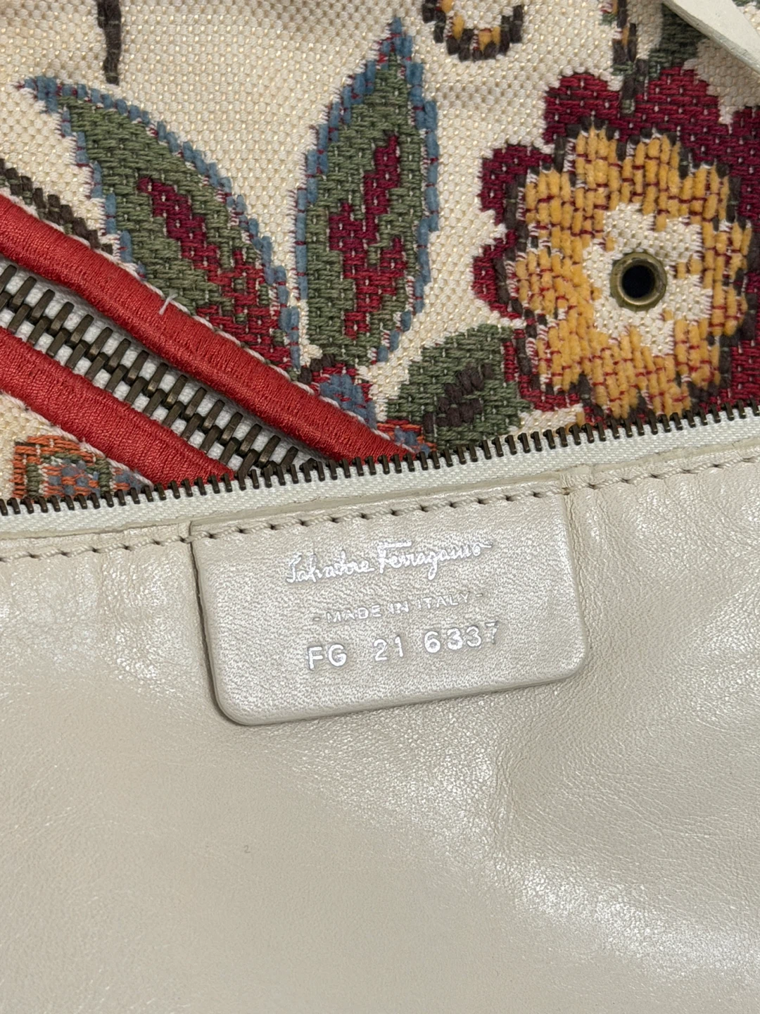 Ferragamo Floral Shoulder Bag - photo 3