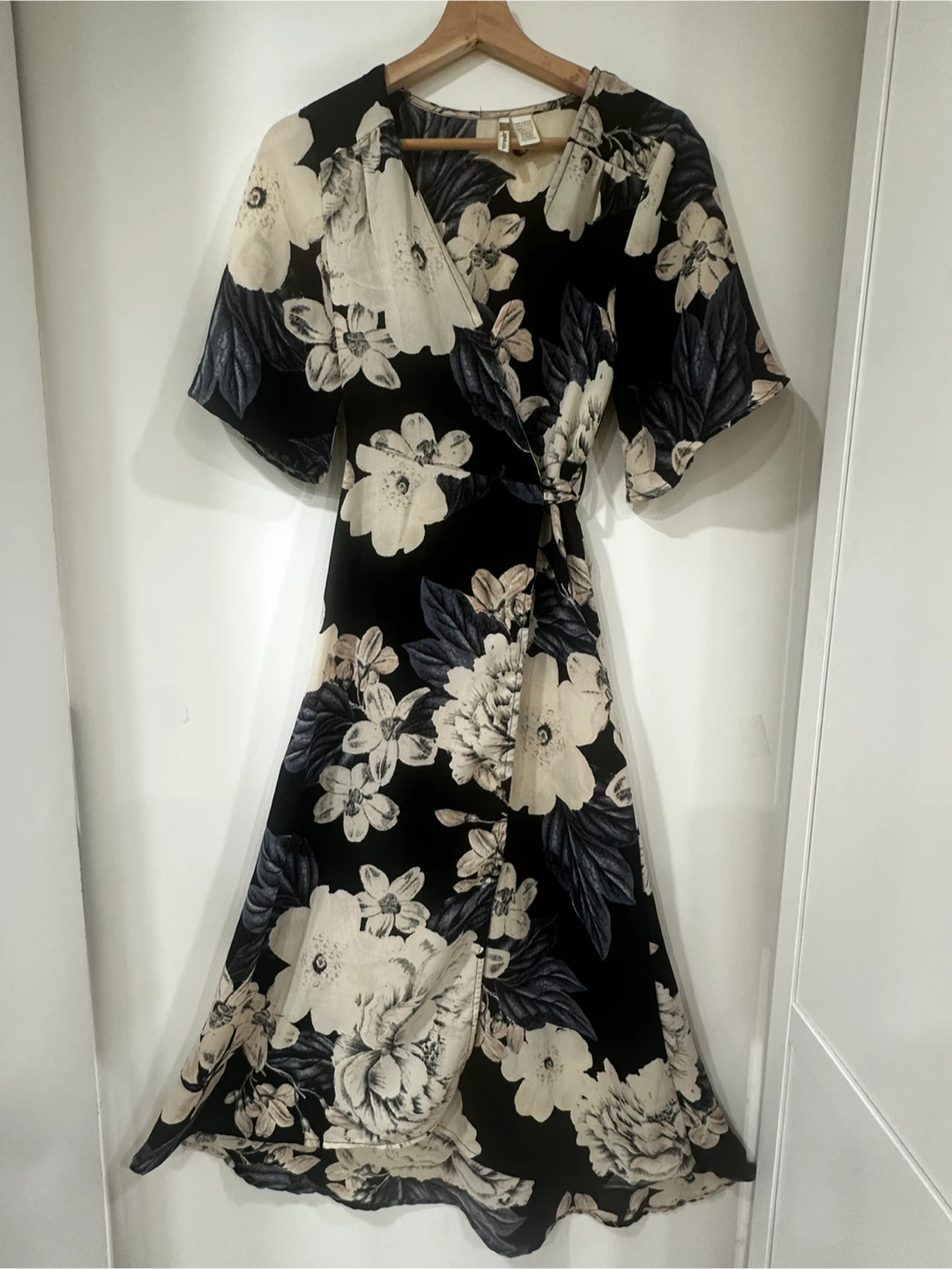 Japna Floral Wrap Dress - Size S - photo 2