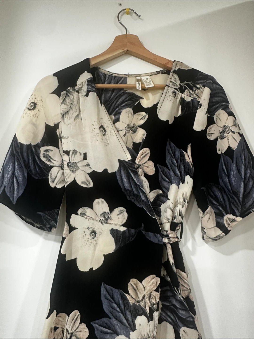 Japna Floral Wrap Dress - Size S - photo 3
