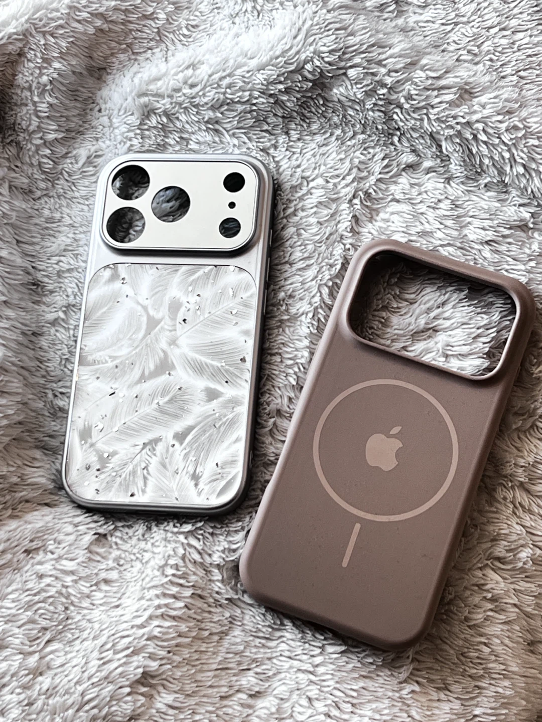 iPhone 17 Pro hard case + silicone MagSafe case