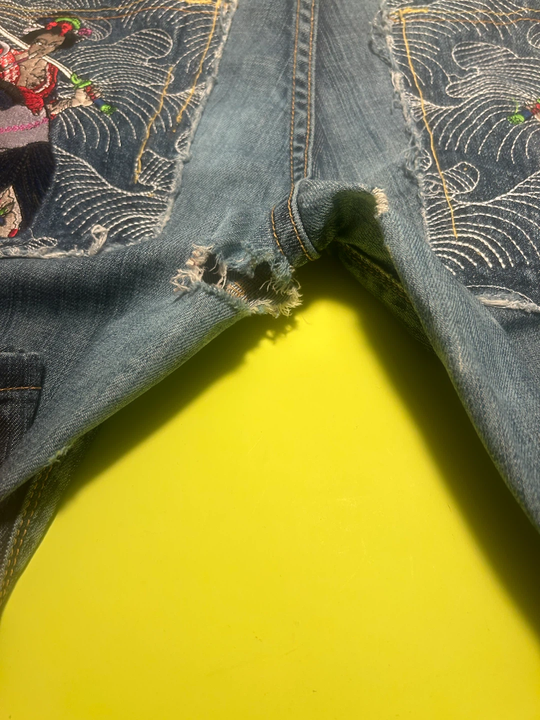 Levi's Women's Embroidered Geisha Jeans - photo 4