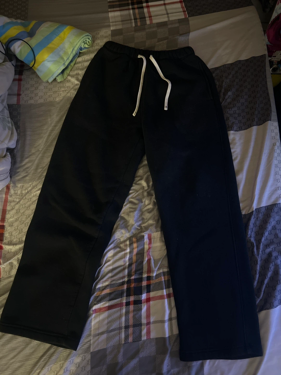Artmaster Sweatpants - Medium - Black