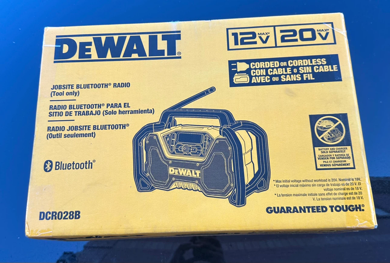 DEWALT Jobsite Bluetooth Radio DCR028B