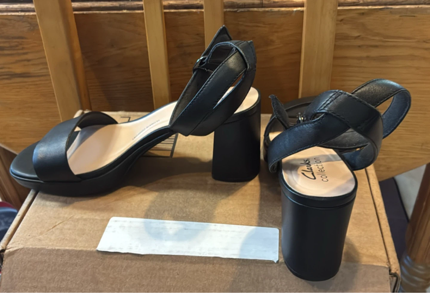 New Clarks Collection Black Leather Heeled Sandals US 9 - photo 3