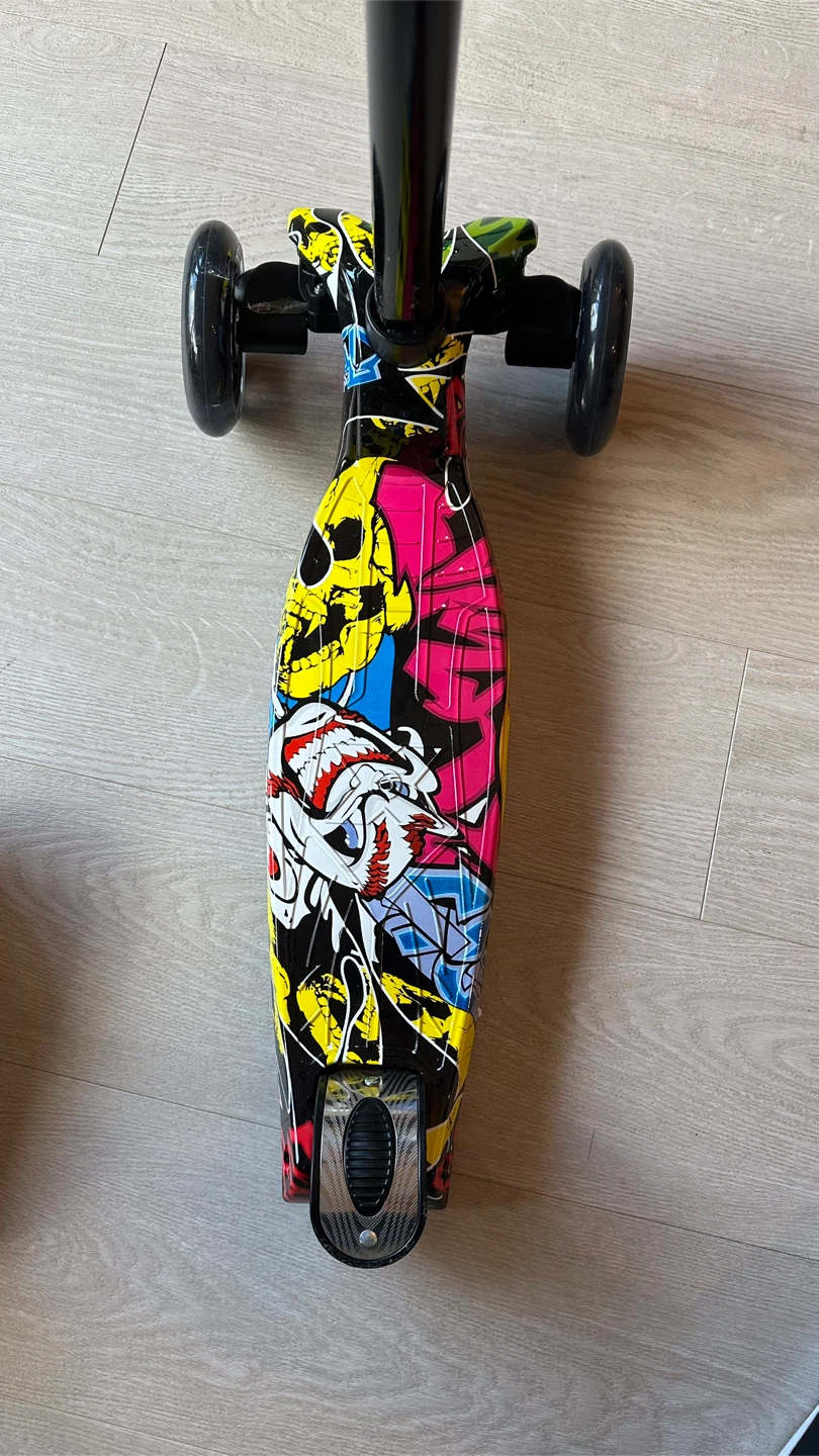 Kids 3-Wheel Scooter - photo 5