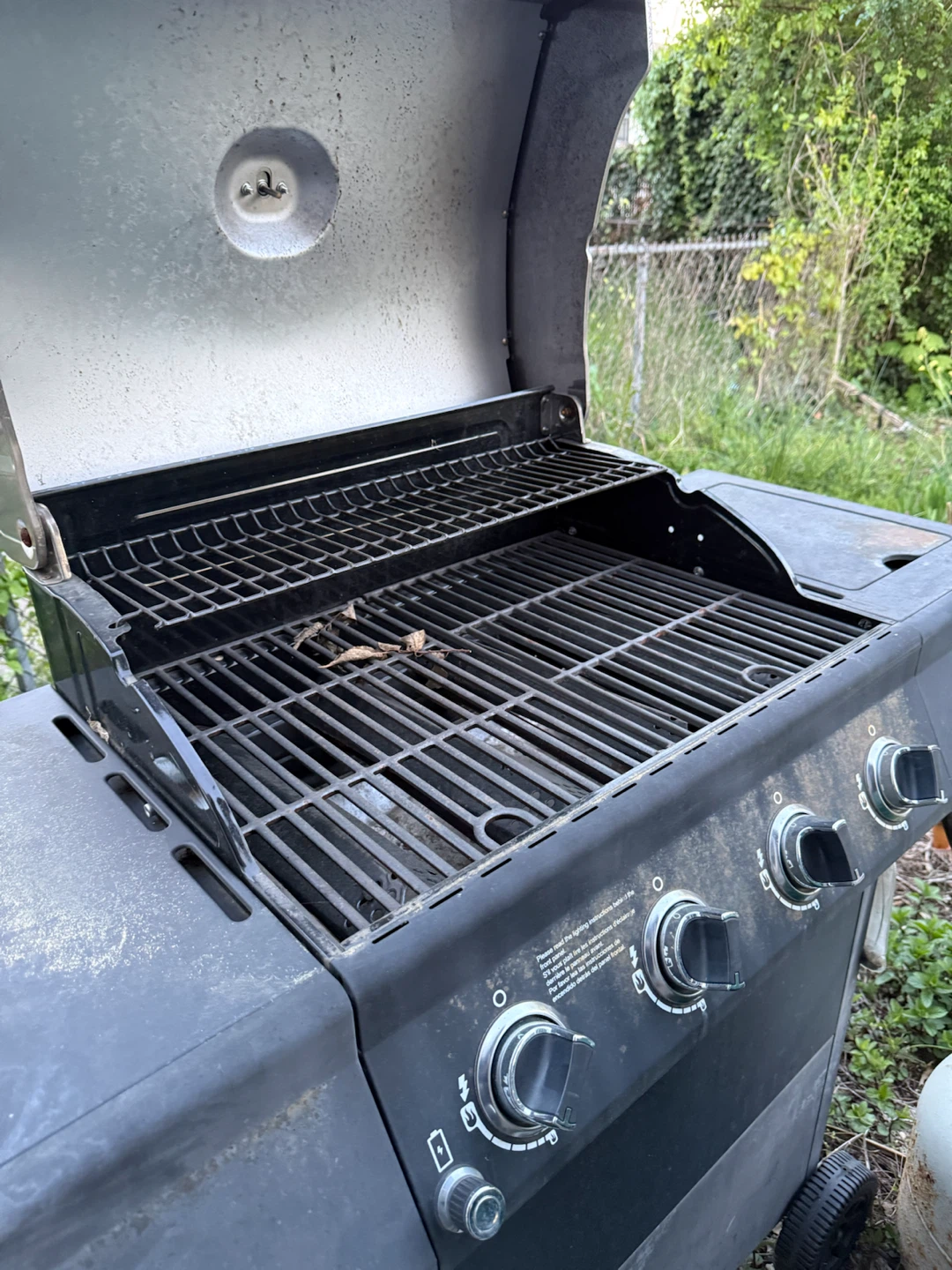 NEXGRILL BBQ Grill w/Side Burner & 2 Gas Cylinders - photo 4