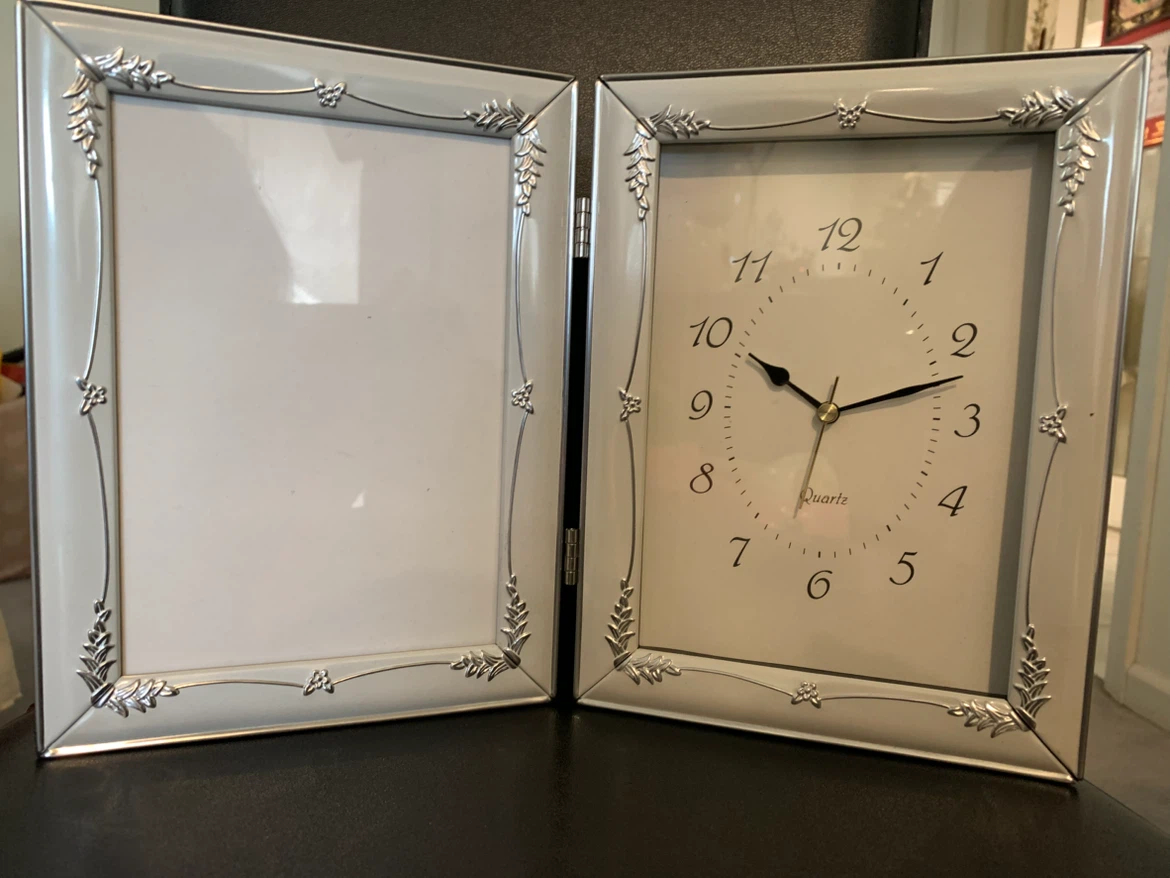 Photo frame with clock - photo 3
