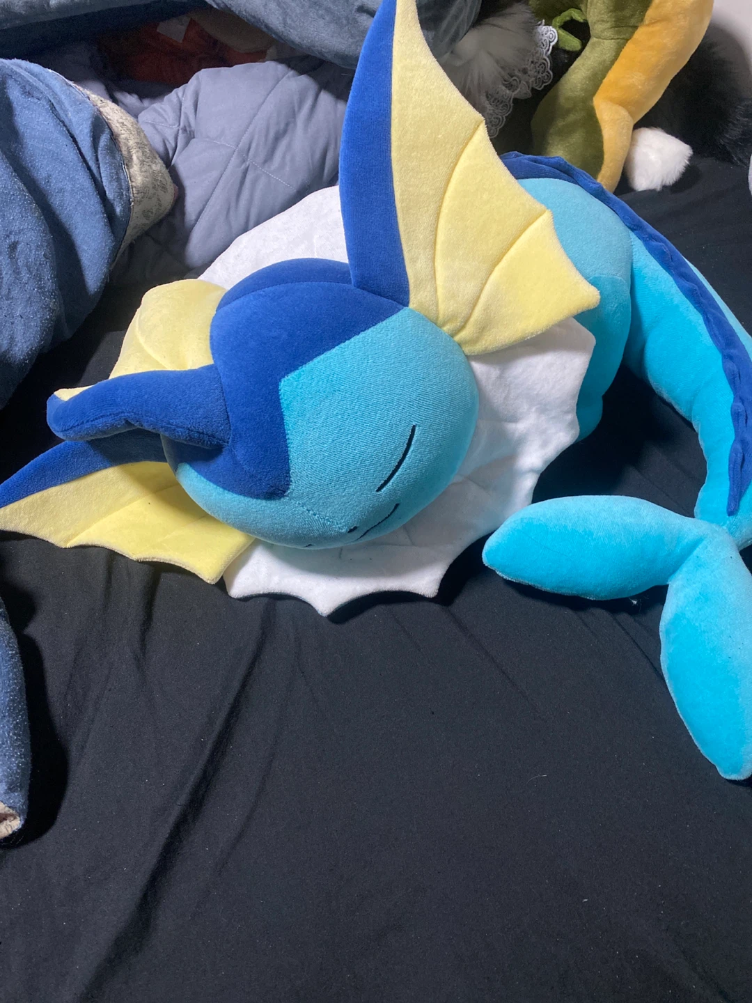 Vaporeon Plush Toy - photo 3