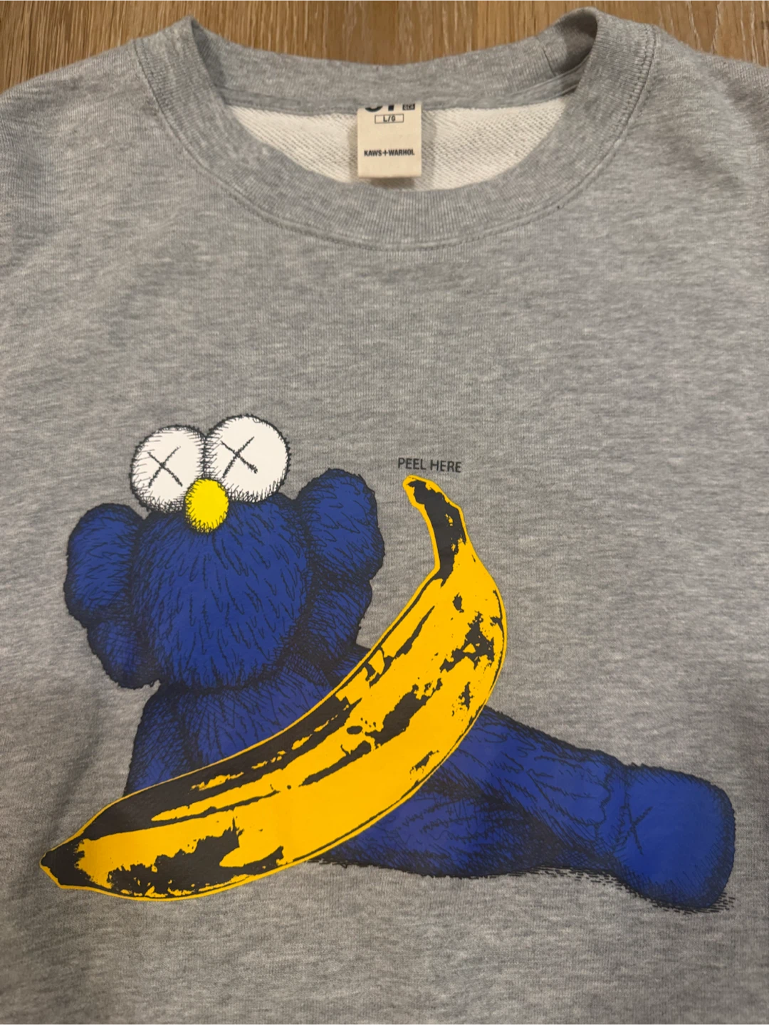 Kaws Uniqlo Mens Grey Sweater Size Large - photo 2