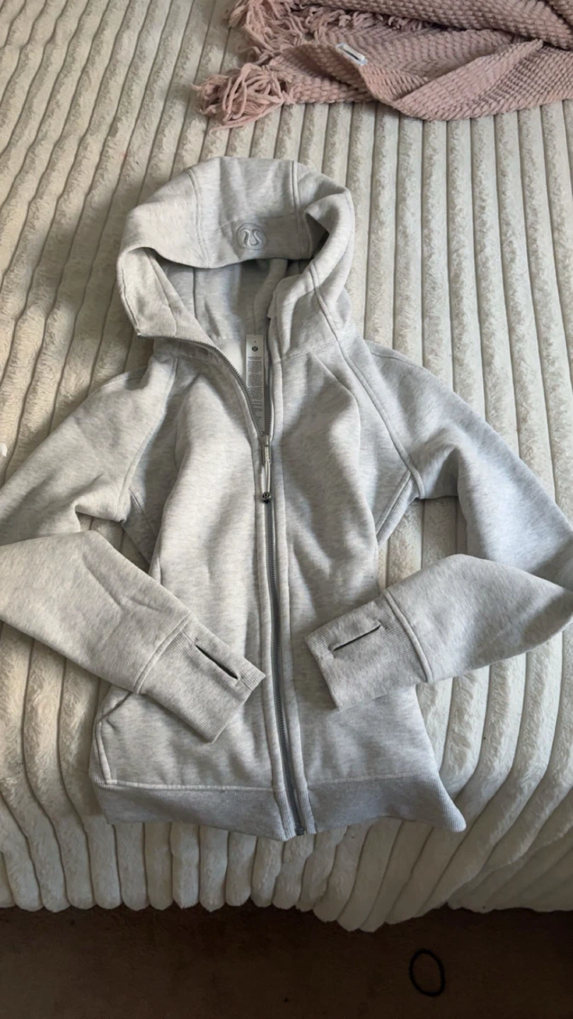 Lululemon Grey Full Zip Hoodie Size 2 - photo 3