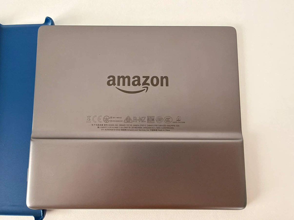 Amazon Kindle Oasis 3 E-Reader (10th Gen) - photo 4
