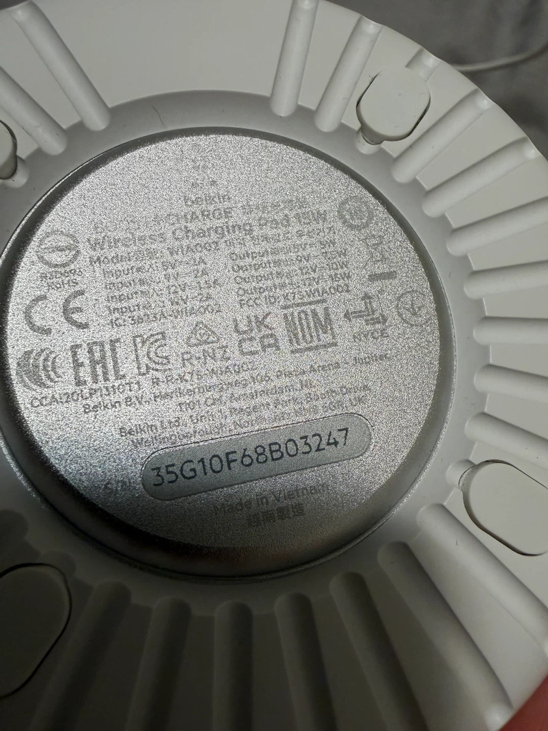Belkin Wireless Charging Pad 15W - photo 3