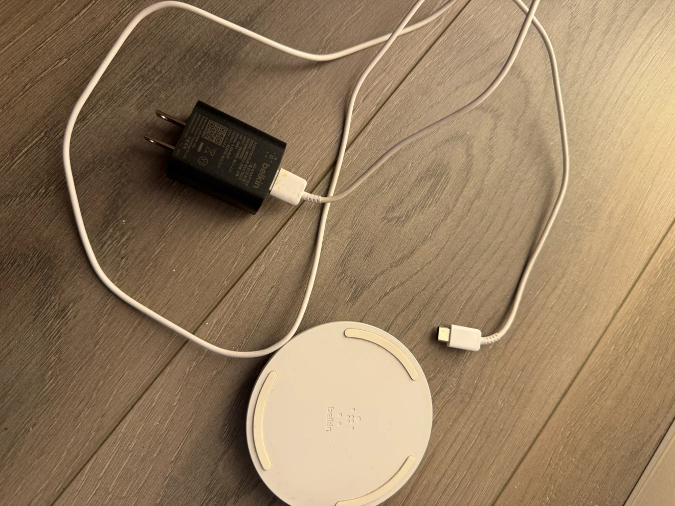 Belkin Wireless Charging Pad 15W - photo 5